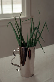 Squiggle Pitcher