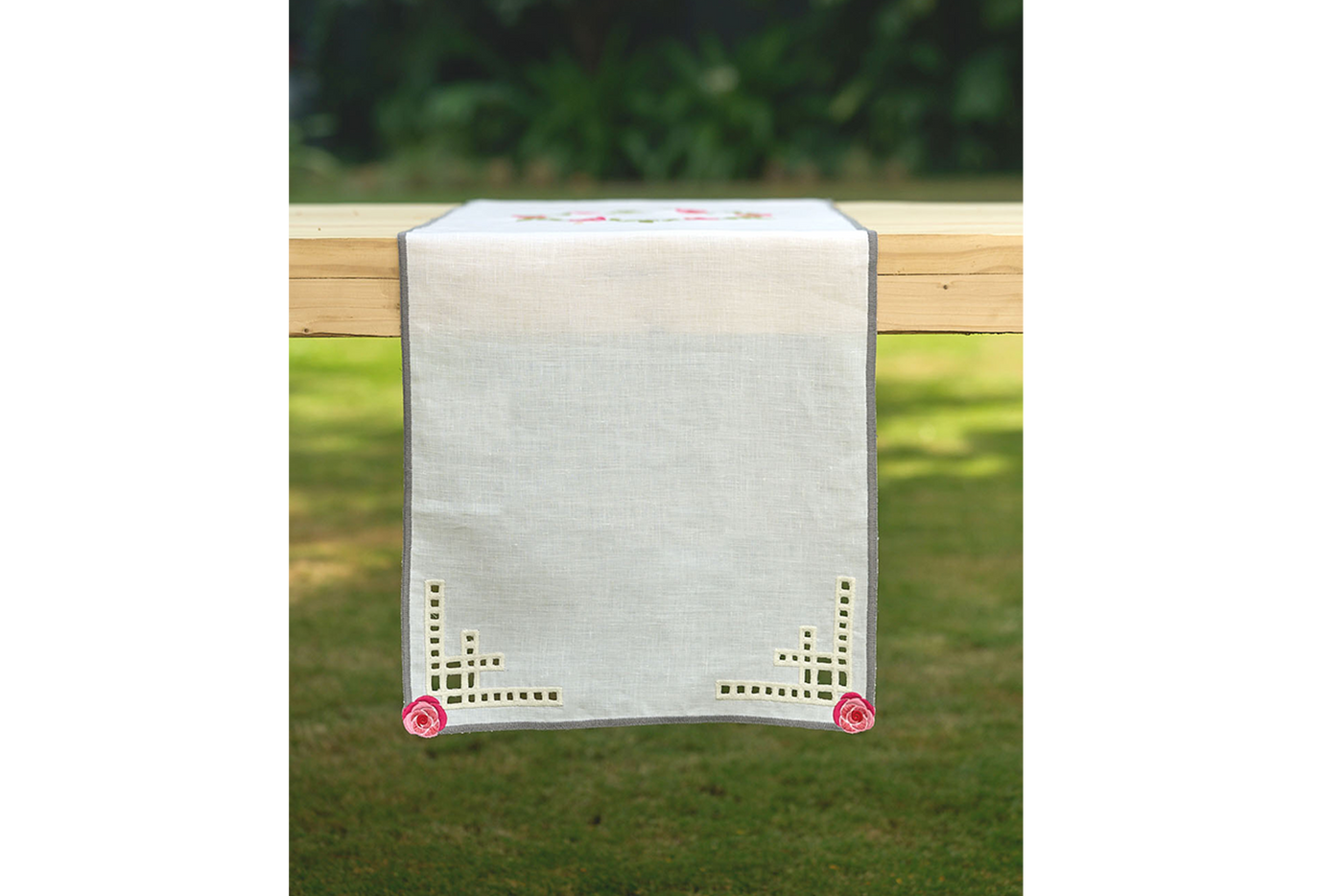 Hand Embroidered Heirloom Petals Table Runner 16.5" '67"