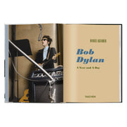 Daniel Kramer. Bob Dylan. A Year and a Day (English)
