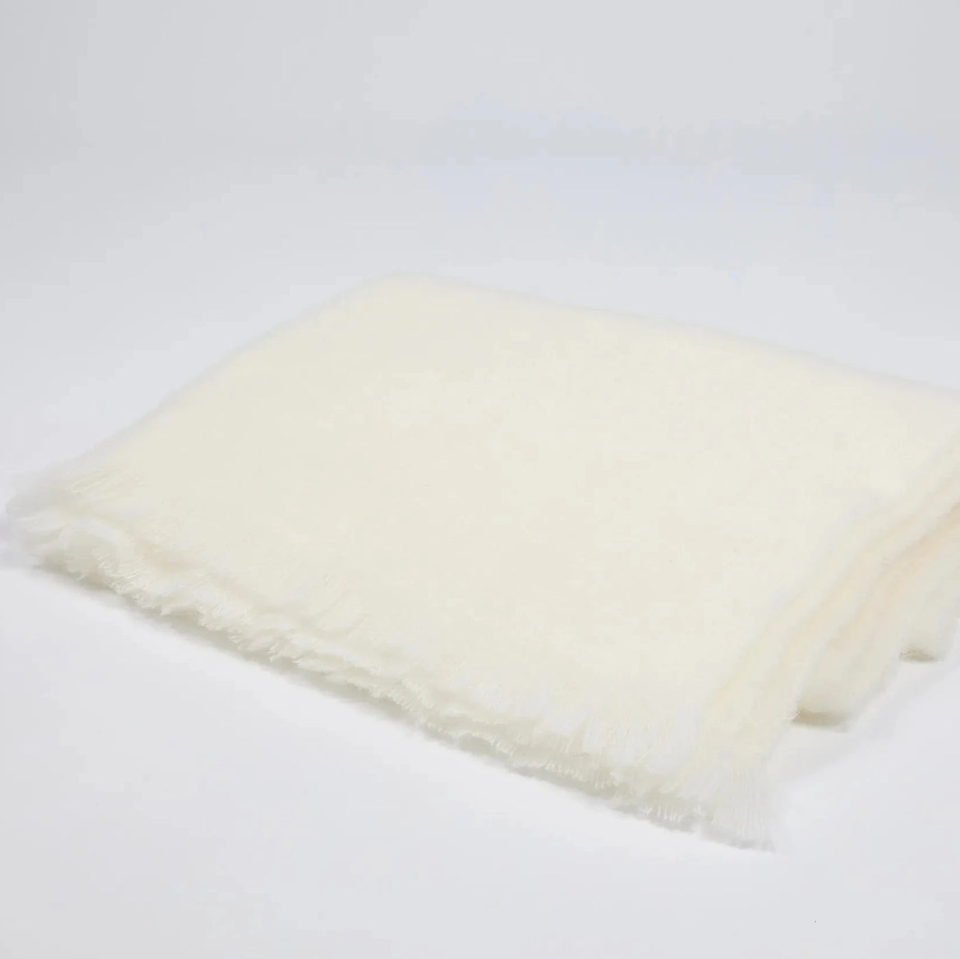 Mantas Ezcaray Cashmere Blanket- Bebe Cream