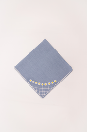 Daisy Dinner Napkin in Blue