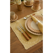 Daisy Placemat in Yellow