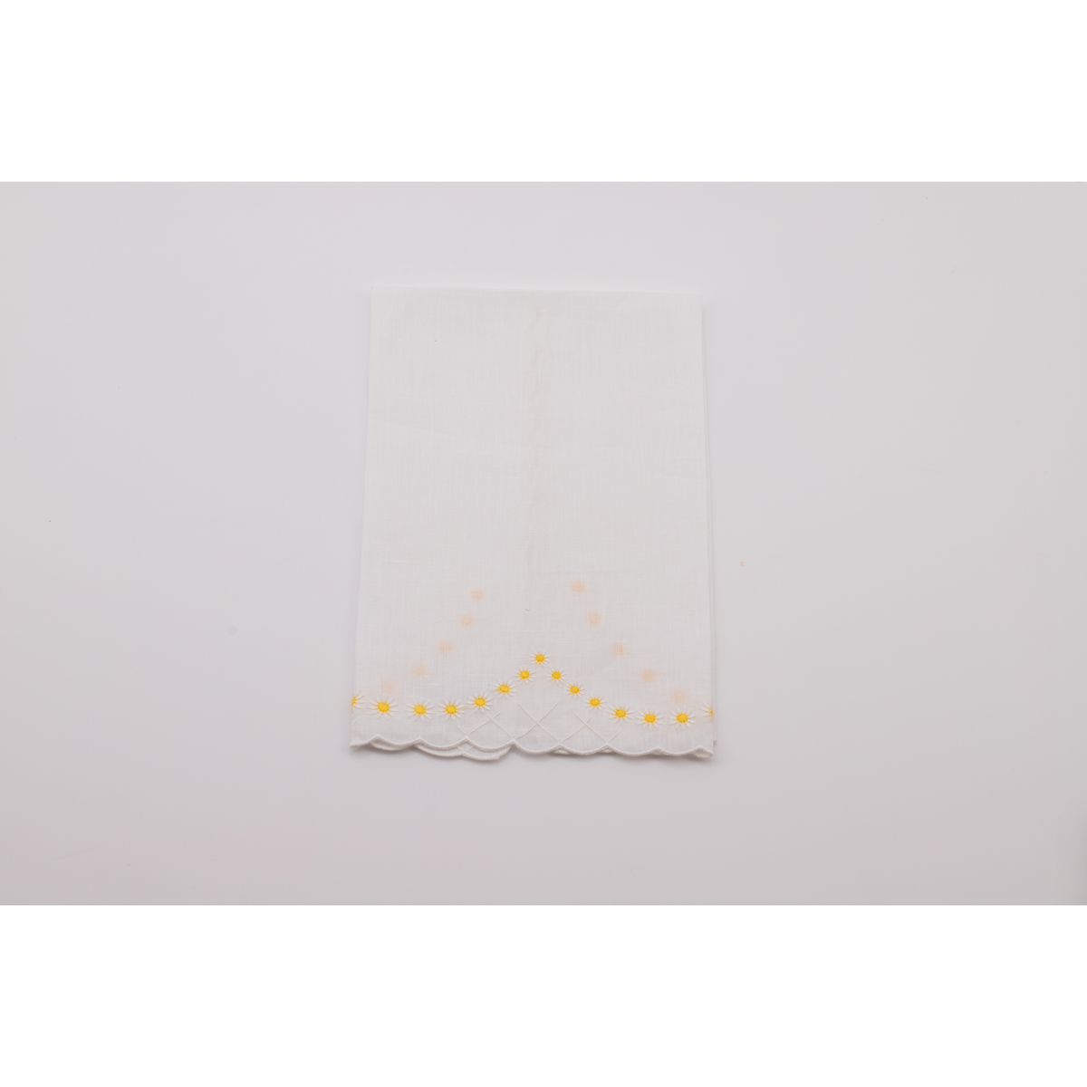 Daisy Guest Towel in White
