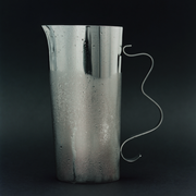 Squiggle Pitcher