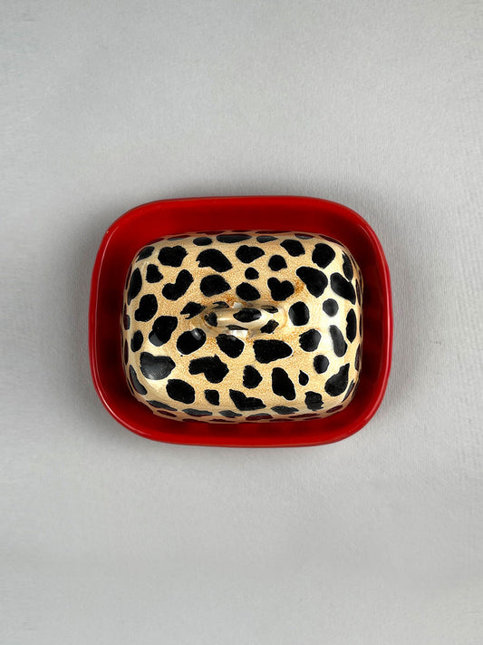ANIMALIER – burriera con piattino rosso Ferrari e coperchio leopardato