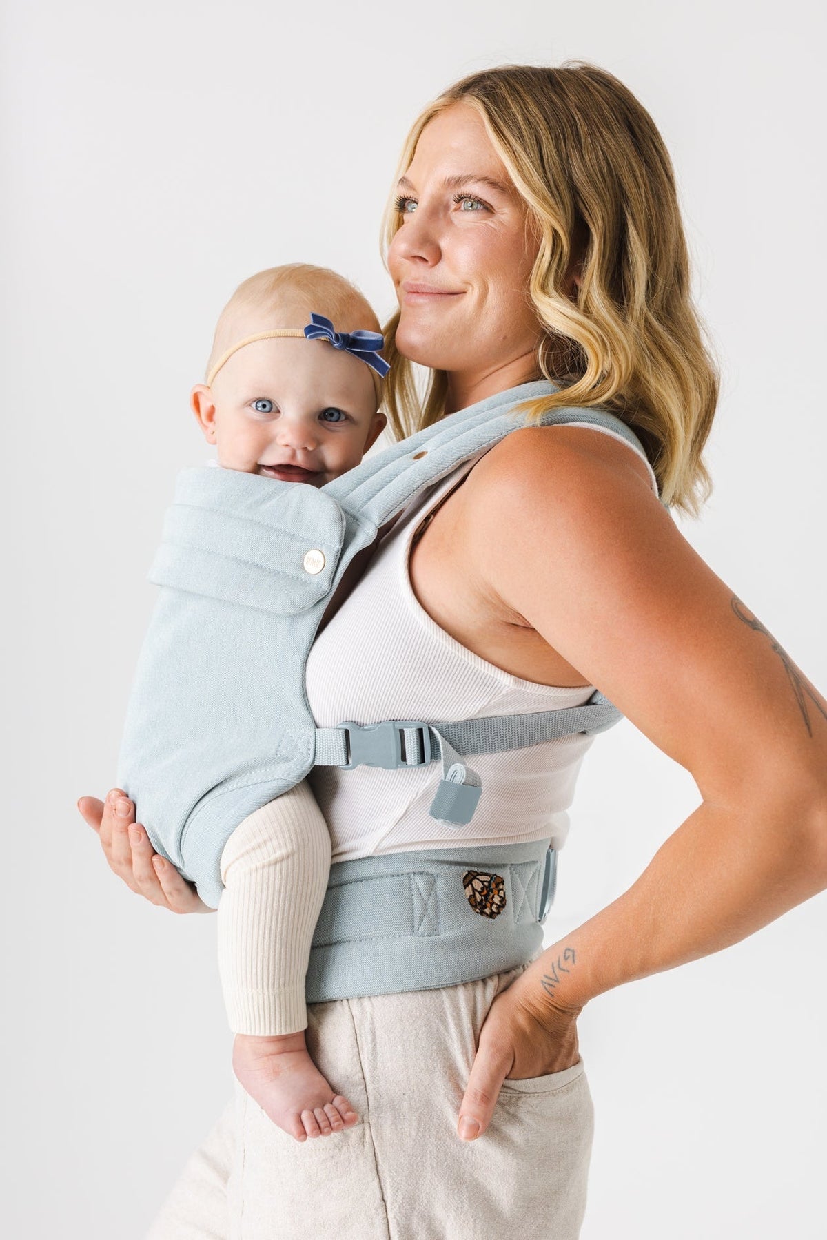 Monarch Baby Carrier - Dream Wash Denim