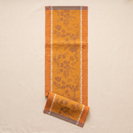 Table Runner, Manor Lane