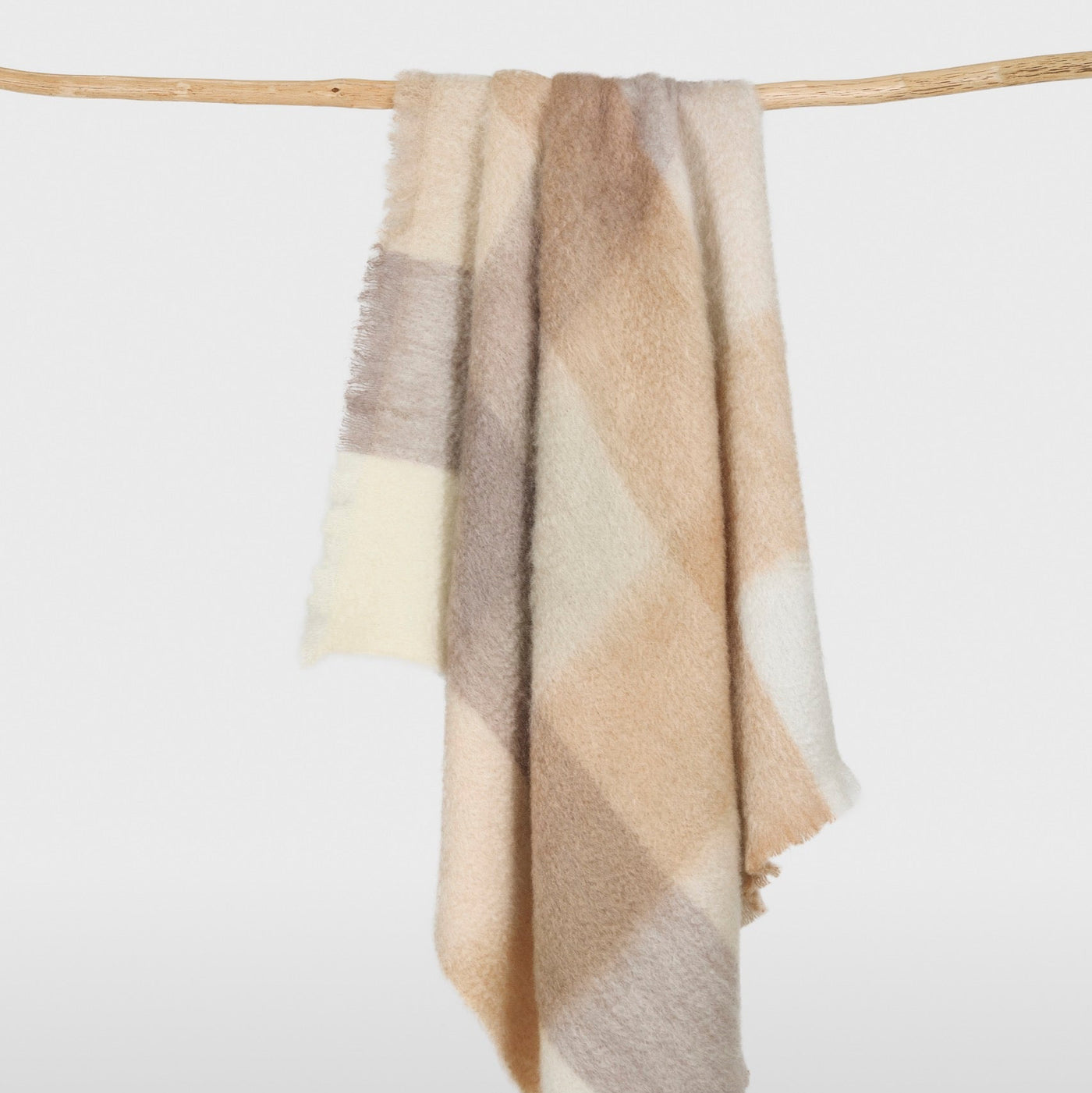 Mantas Ezcaray Mohair Throw Blanket (4015)