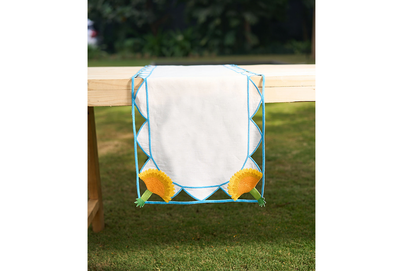 Hand Embroidered Heirloom Petals Table Runner 16.5" '67"