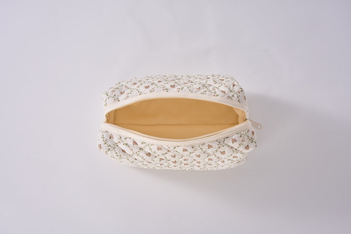 Petite Lace Pouch by Le Petite Pochette