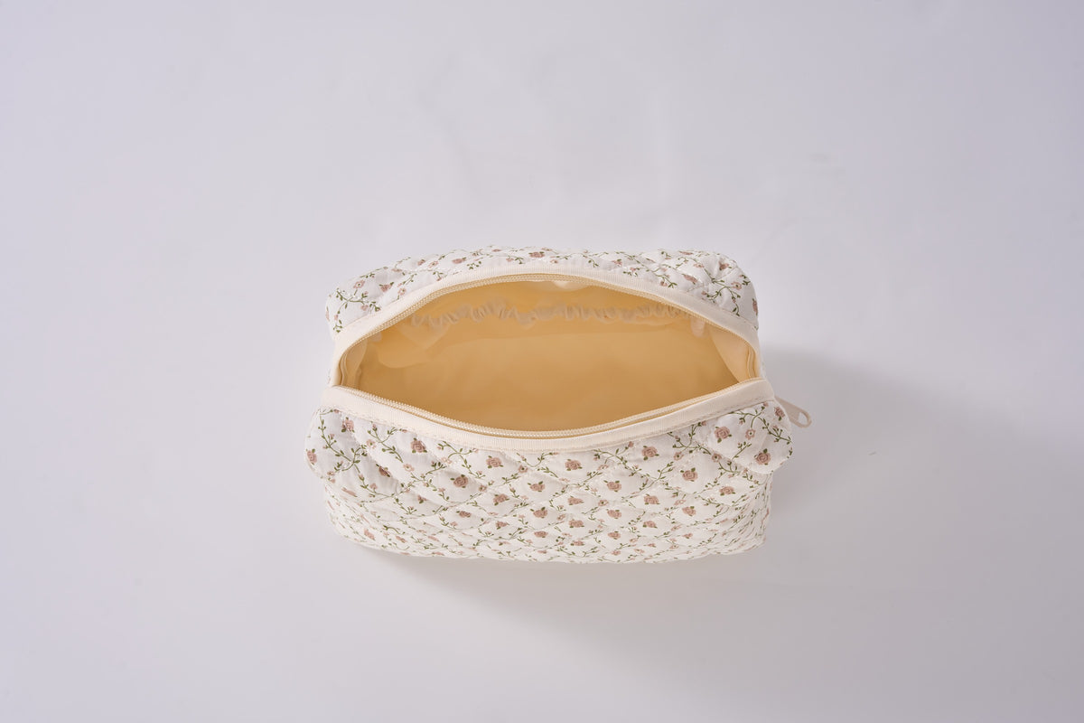 Petite Lace Pouch by Le Petite Pochette