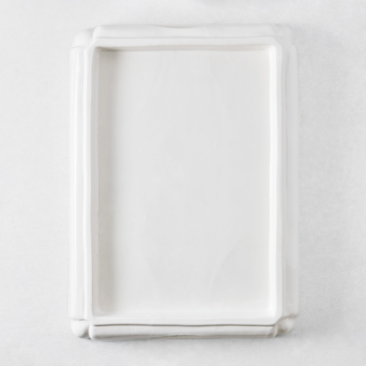 White Ceramic Handled Cutting Board with Oak Wood